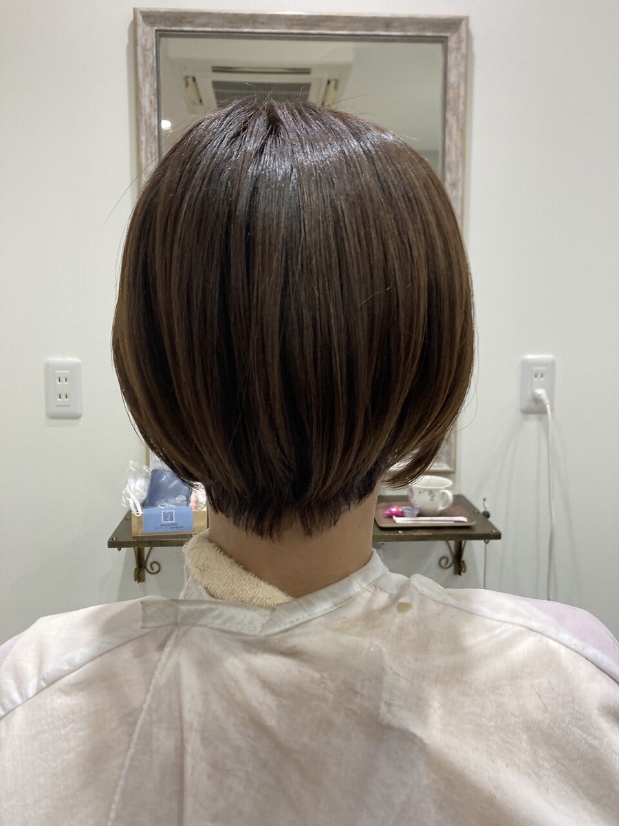 縮毛矯正とカラーは同じ日にできる？
